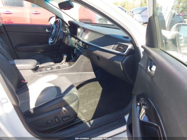 Kia Optima Ex Premium Image 8