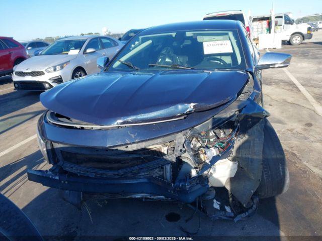 Chevrolet Impala Premier Image 12