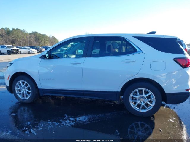 Chevrolet Equinox Awd Lt Image 9