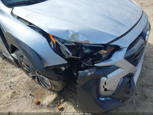 Subaru Outback Limited Image 11