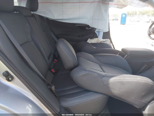 Subaru Outback Limited Image 12