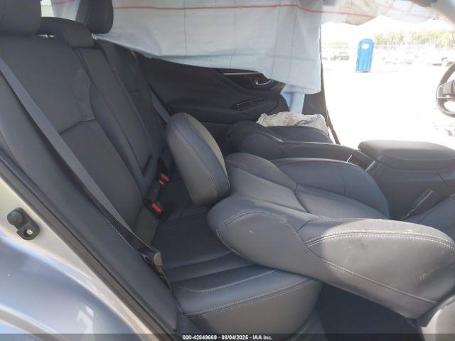 Subaru Outback Limited Image 12