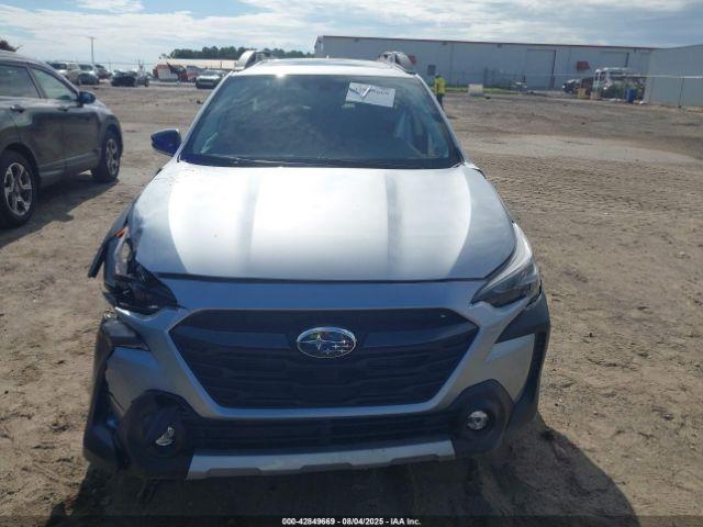 Subaru Outback Limited Image 4