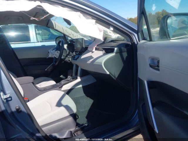 Toyota Corolla L Image 4