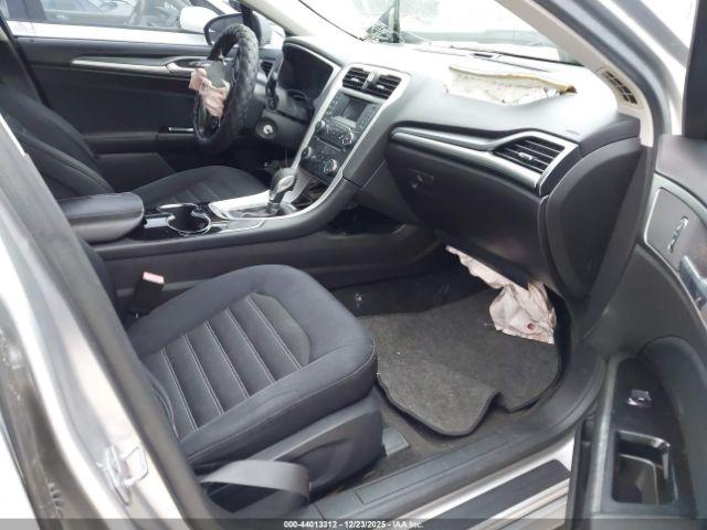 Ford Fusion Se Image 6