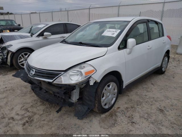 Nissan Versa 1.8s Image 3