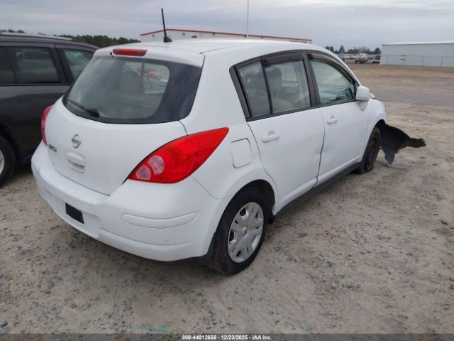 Nissan Versa 1.8s Image 5
