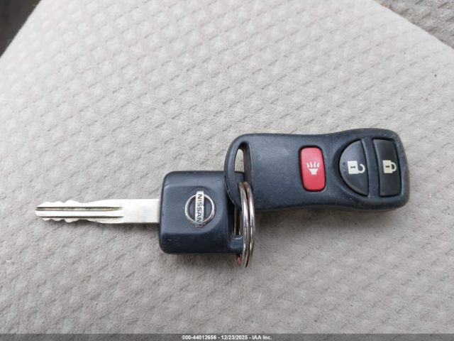 Nissan Versa 1.8s Image 9