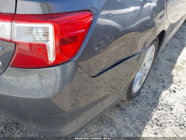 Toyota Camry Xle Image 4