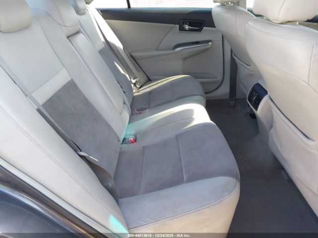 Toyota Camry Xle Image 17