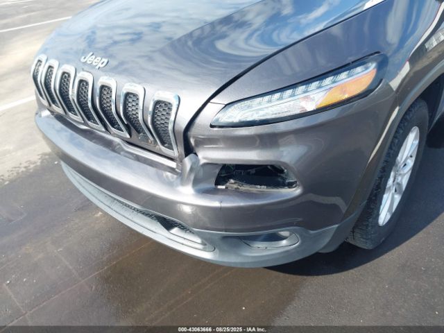 Jeep Cherokee Latitude 4x4 Image 7