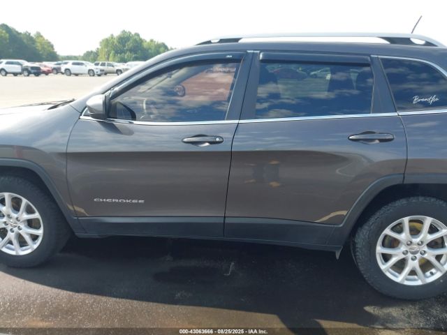 Jeep Cherokee Latitude 4x4 Image 5