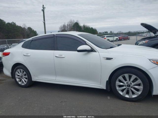 Kia Optima Ex Image 11