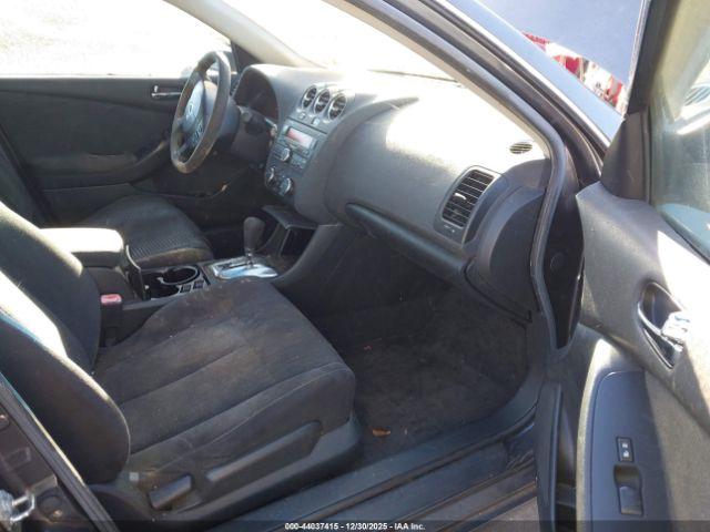 Nissan Altima 2.5 S Image 8