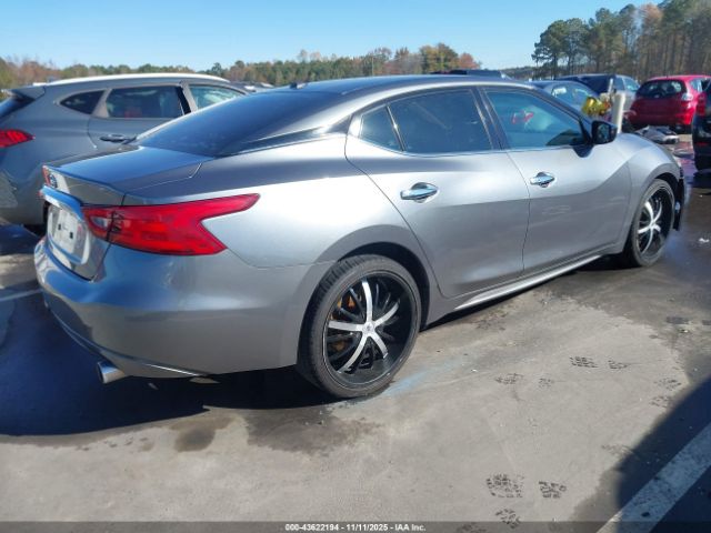 Nissan Maxima Image 4