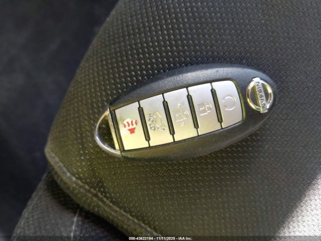 Nissan Maxima Image 8