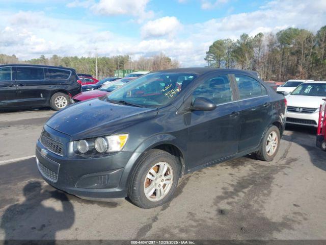 Chevrolet Sonic Lt Auto Image 11