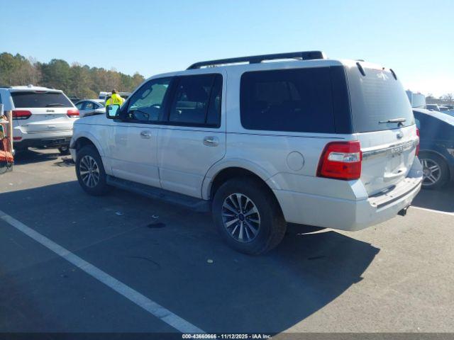 Ford Expedition Xlt Image 17