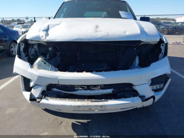 Ford Expedition Xlt Image 13