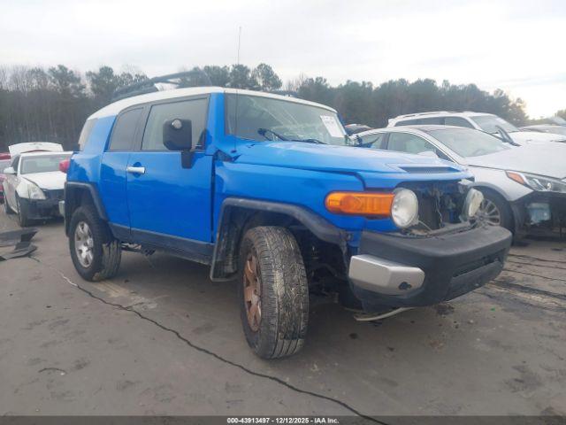  Salvage Toyota FJ Cruiser