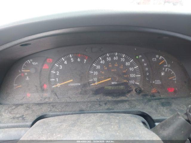 Toyota Tundra Ltd V8 Image 6