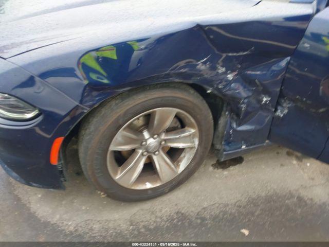 Dodge Charger Sxt Image 8