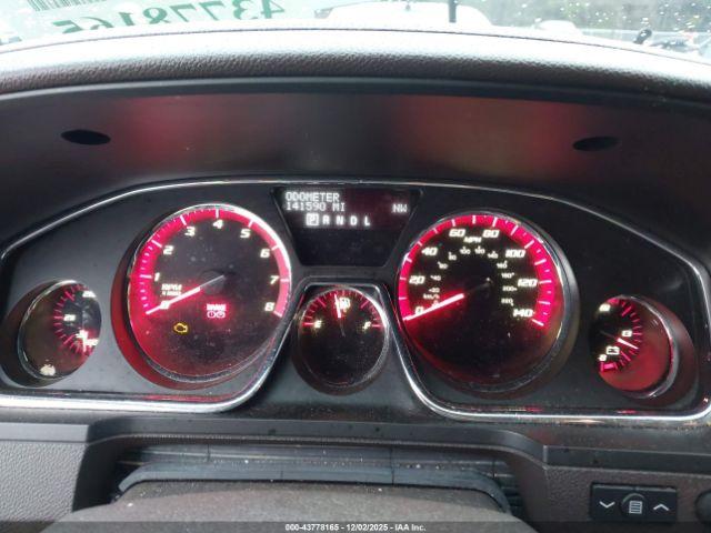 GMC Acadia Denali Image 12