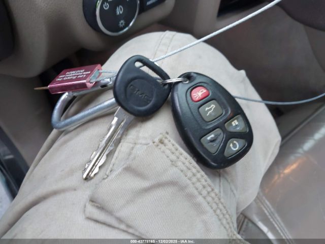 GMC Acadia Denali Image 4