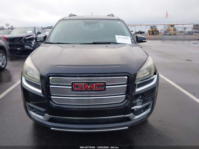 GMC Acadia Denali Image 11