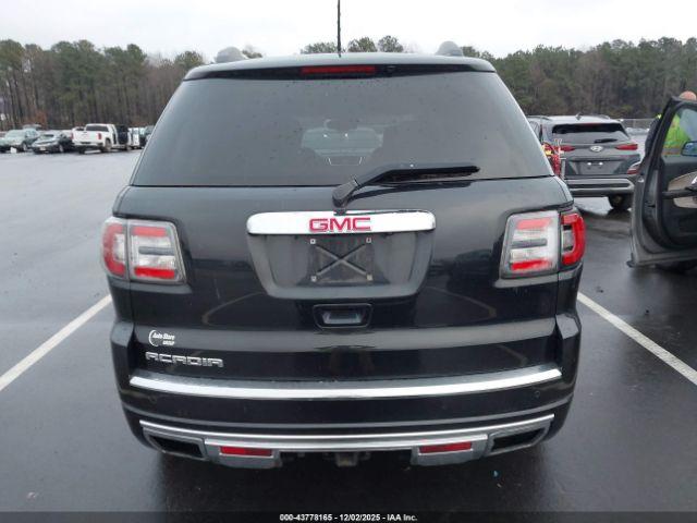GMC Acadia Denali Image 17