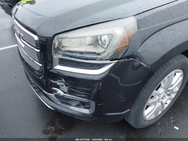 GMC Acadia Denali Image 15