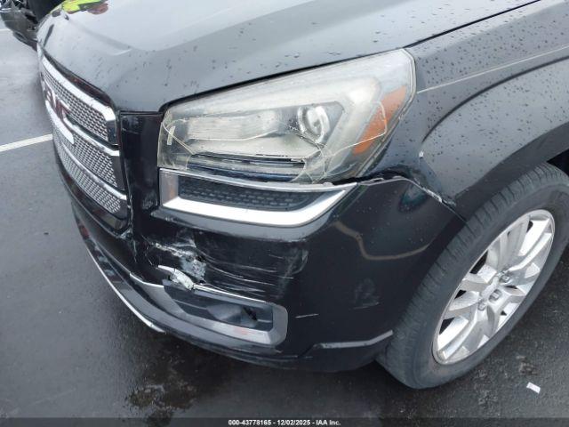 GMC Acadia Denali Image 15