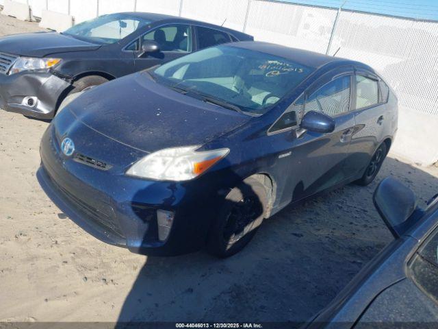 Toyota Prius Three Image 11