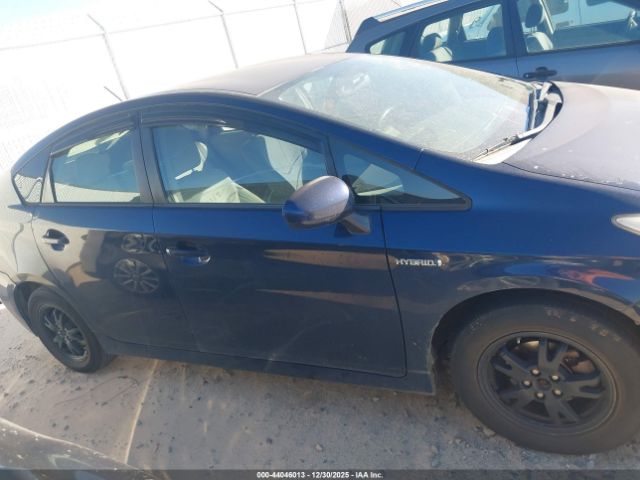 Toyota Prius Three Image 16