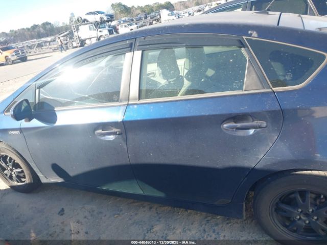 Toyota Prius Three Image 14