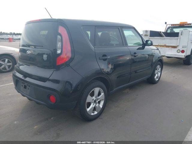Kia Soul Image 3