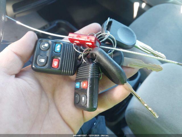 Ford Taurus Se Image 11