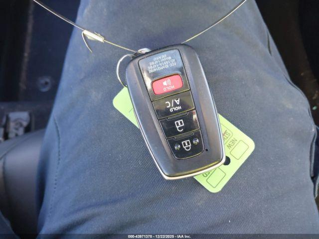 Toyota Prius Prime Advanced Image 10