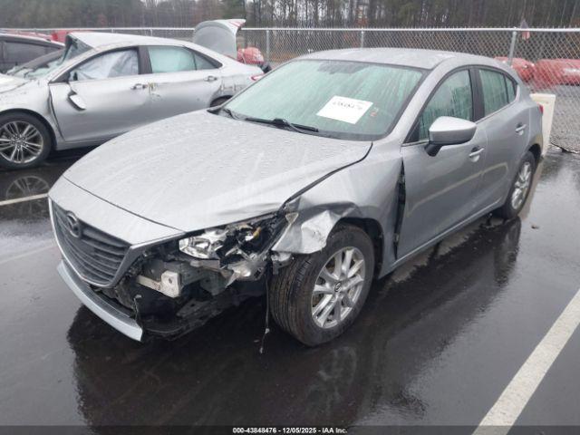 Mazda Mazda3 I Touring Image 14