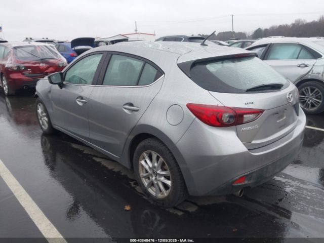 Mazda Mazda3 I Touring Image 13