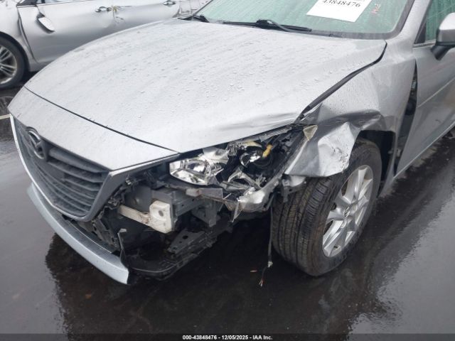 Mazda Mazda3 I Touring Image 2