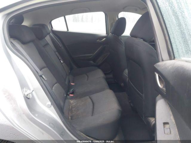 Mazda Mazda3 I Touring Image 8