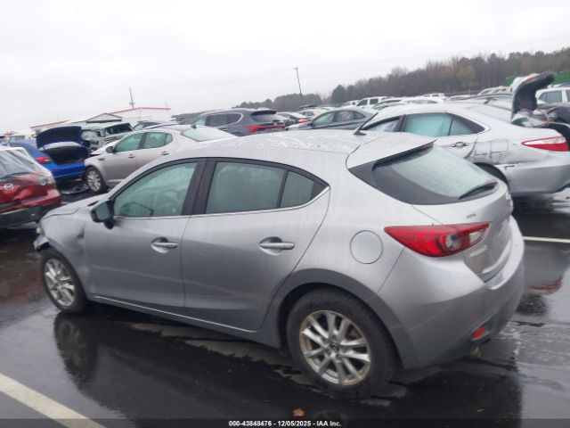 Mazda Mazda3 I Touring Image 5