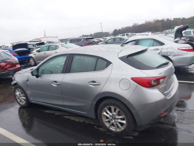 Mazda Mazda3 I Touring Image 5