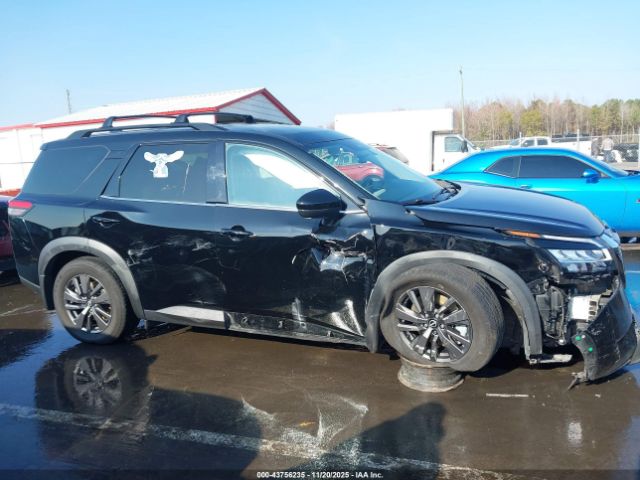 Nissan Pathfinder Sv 2wd Image 17