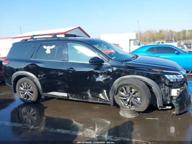 Nissan Pathfinder Sv 2wd Image 17