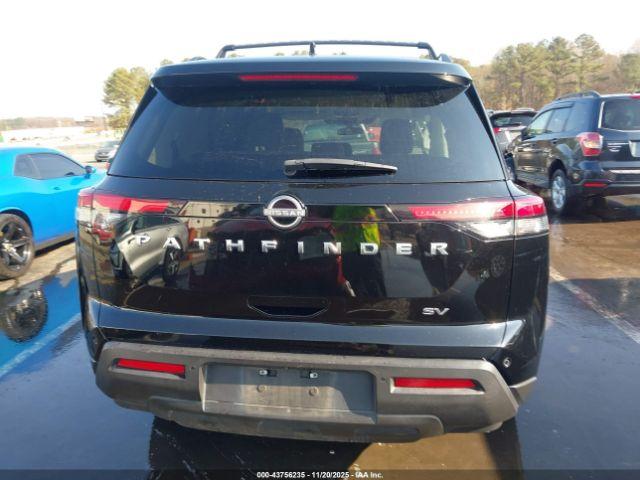 Nissan Pathfinder Sv 2wd Image 15