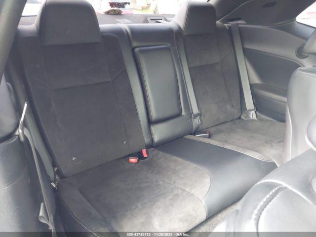 Dodge Challenger Image 13