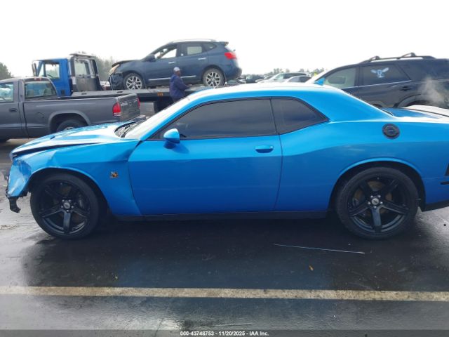 Dodge Challenger Image 10