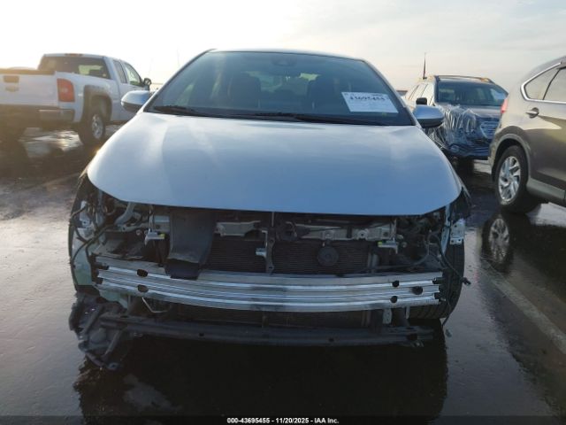 Toyota Corolla Se Image 11